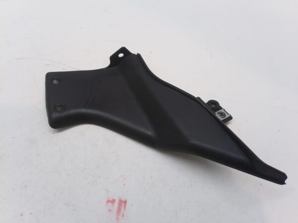 Aprilia caponord 1200 14 17 Carena plastica copertura radiatore destro b044834