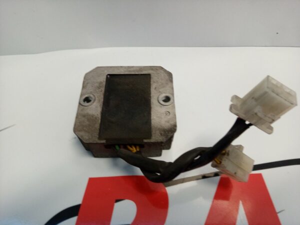 REGOLATORE DI TENSIONE PIAGGIO HEXAGON 250 GT-GTX 1998-2000